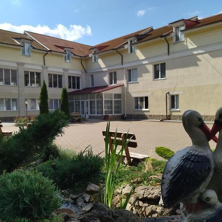 Zhyttedar Ulanov 外观 照片