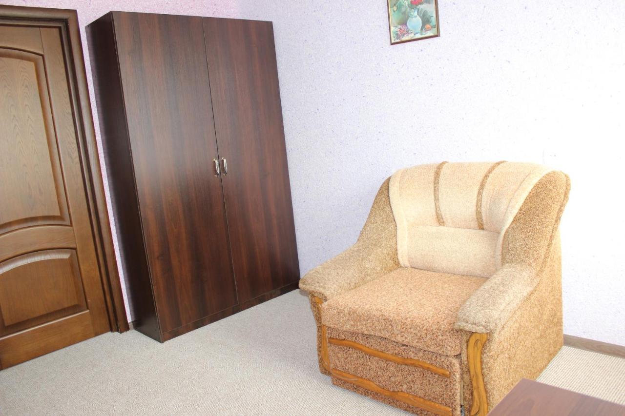 Zhyttedar Ulanov 外观 照片